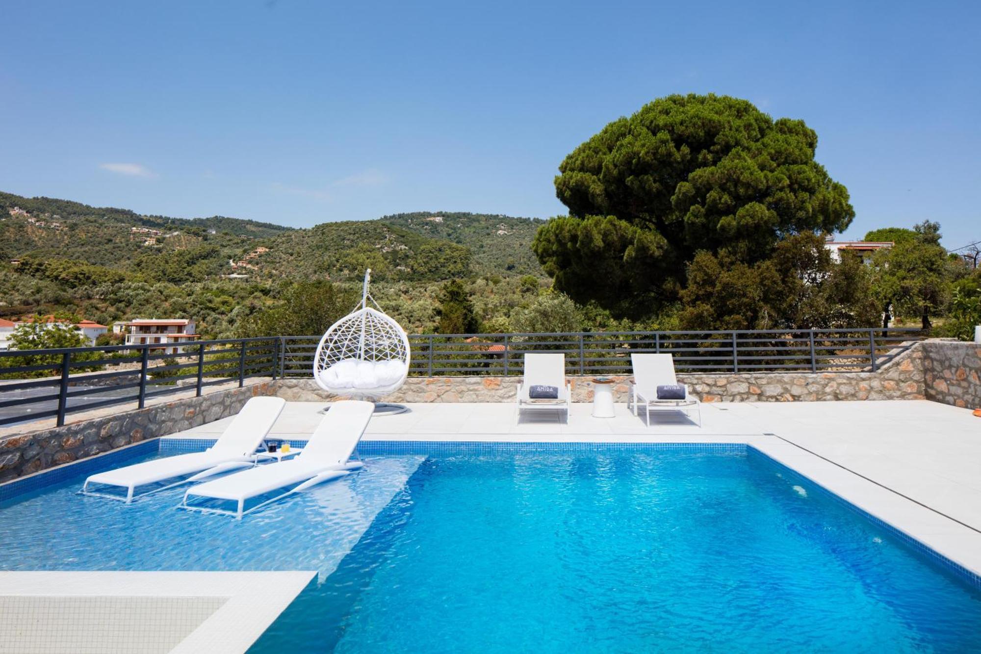 Amira Aparthotel Skiathos Town Bagian luar foto