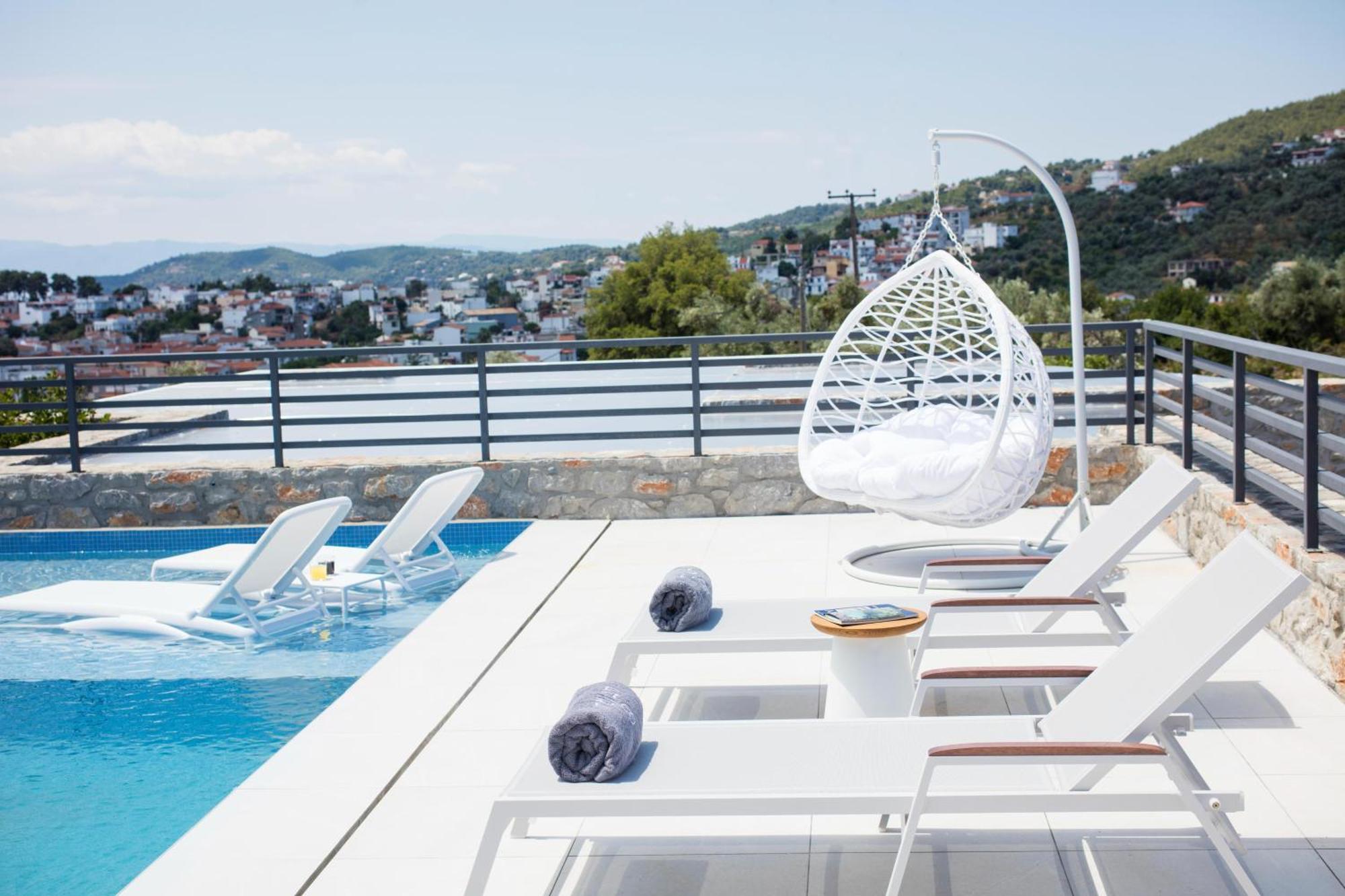 Amira Aparthotel Skiathos Town Bagian luar foto