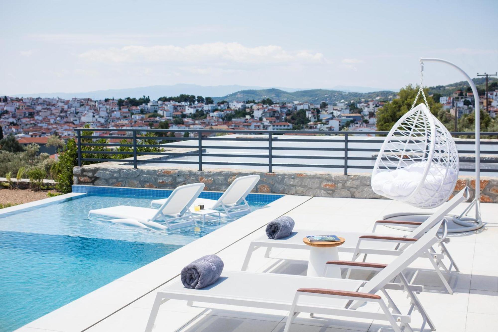 Amira Aparthotel Skiathos Town Bagian luar foto