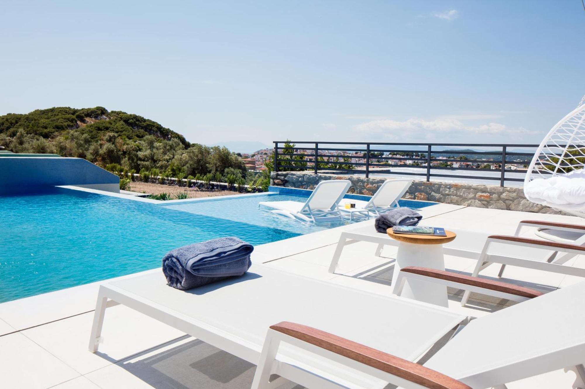 Amira Aparthotel Skiathos Town Bagian luar foto