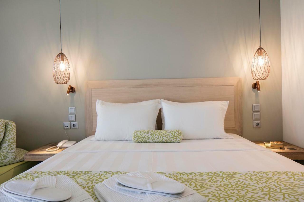 Amira Aparthotel Skiathos Town Bagian luar foto