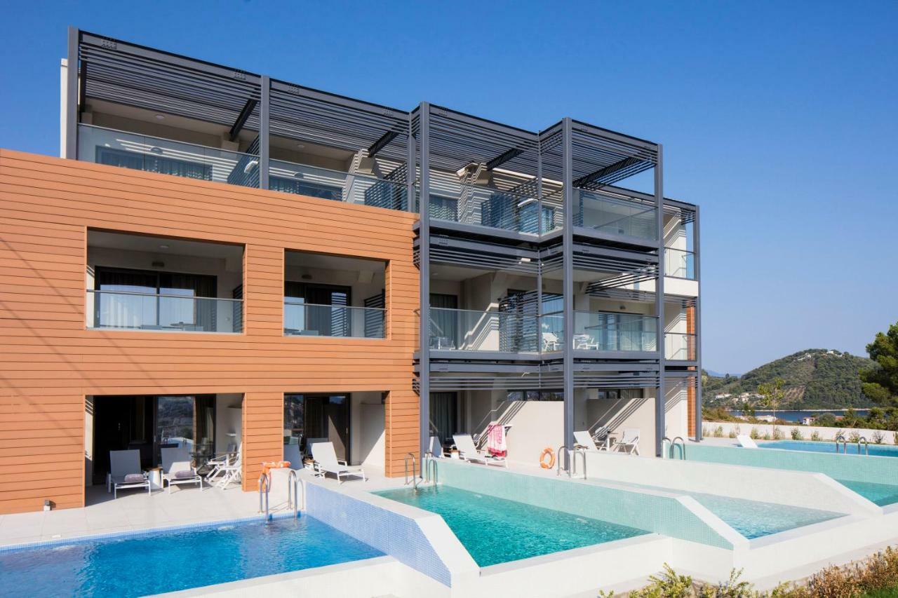 Amira Aparthotel Skiathos Town Bagian luar foto