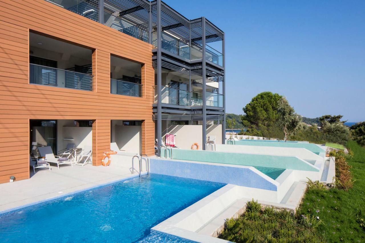 Amira Aparthotel Skiathos Town Bagian luar foto